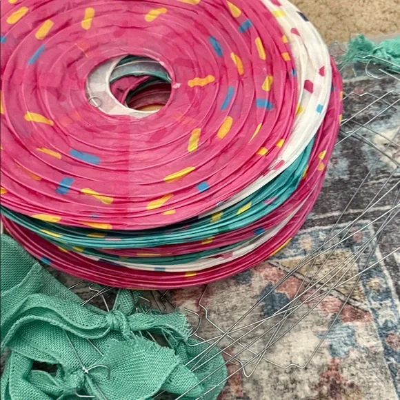 Ice Cream Party Decor Set with Gold Frames - Picture 2 of 4